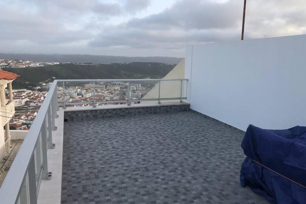 Canelle Apartamento Com Terraco Nazare Bagian luar foto